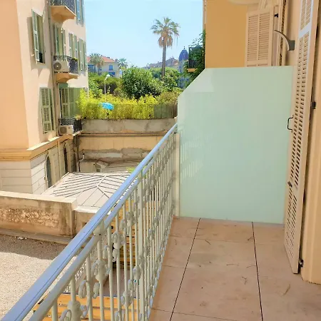 Daire Duplex Balcon Centre 206 *