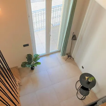 Duplex Balcon Centre 206 Daire